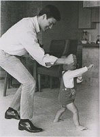 Click image for larger version. 

Name:	Bruce and Brandon lee.jpg 
Views:	174 
Size:	19.2 KB 
ID:	52573